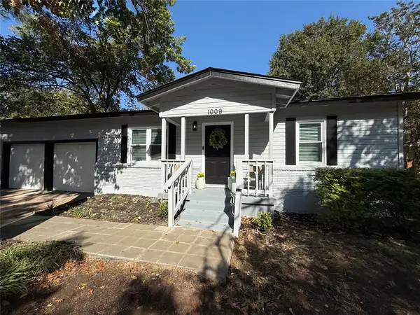 1009 Eric Avenue, Arlington, TX 76012