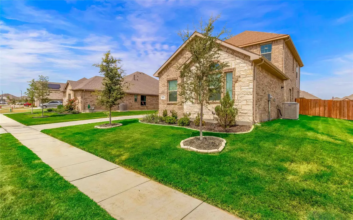 3664 Rolling Meadows Drive, Grand Prairie, TX 76065 - Image #1
