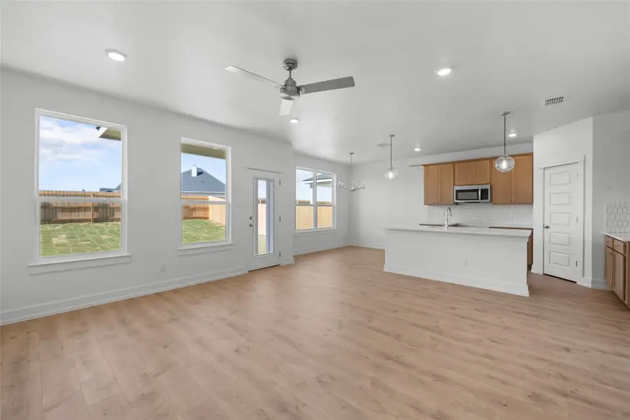 11213 Patera Road, Lorena, TX 76655 - Image #3