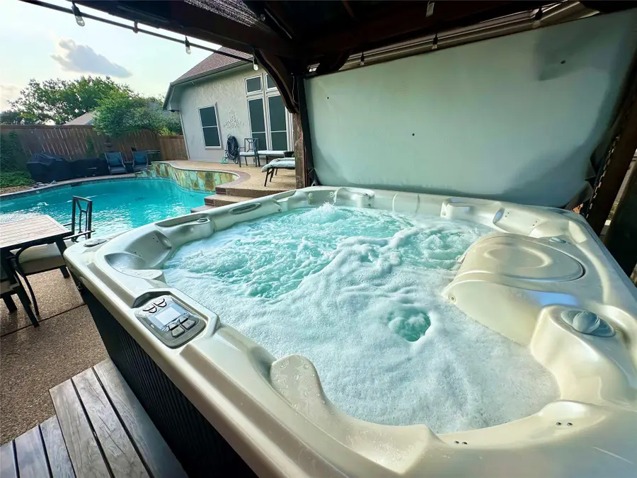 198 Radecke Road, Krum, TX 76249 - Image #3