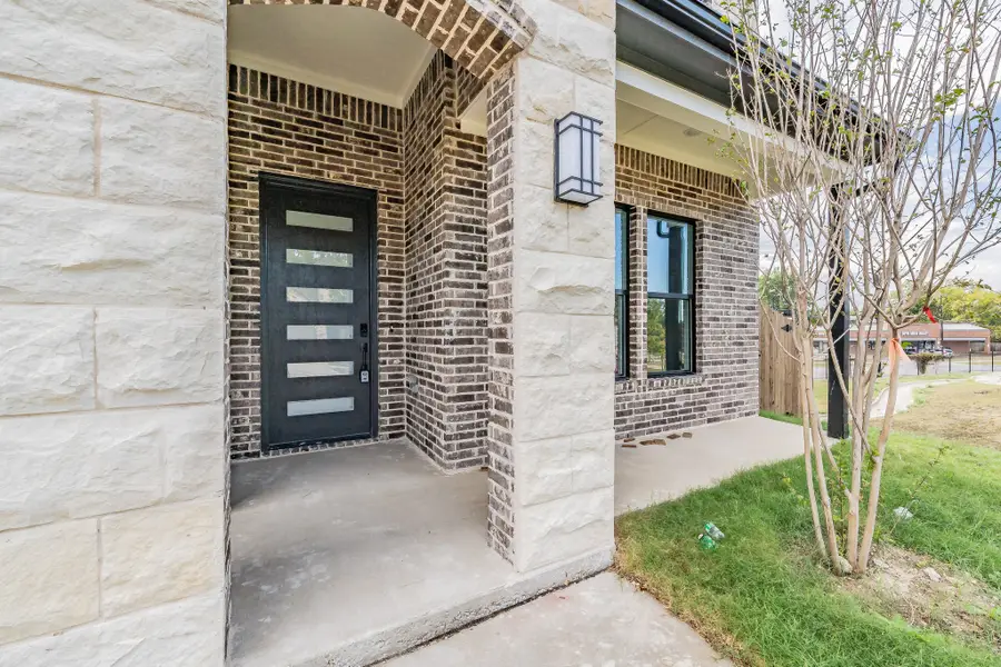 6420 St George Court, North Richland Hills, TX 76180 - Image #3
