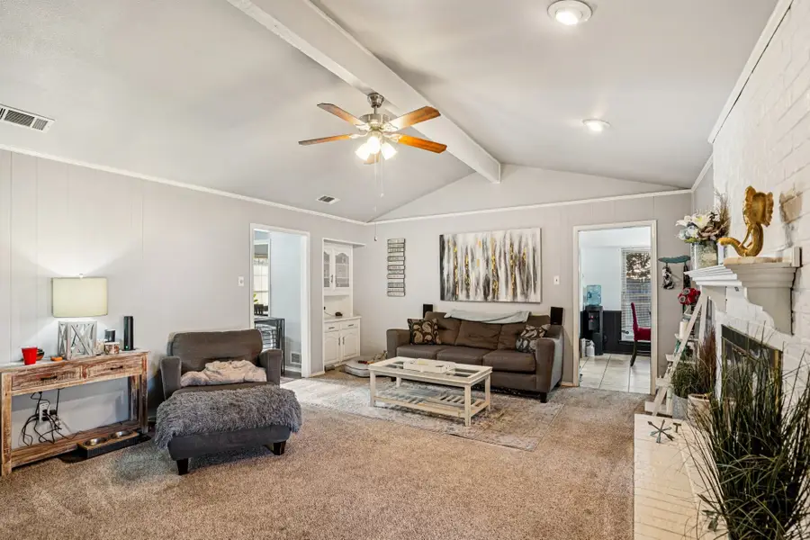 1048 Sherod Drive, Desoto, TX 75115 - Image #3