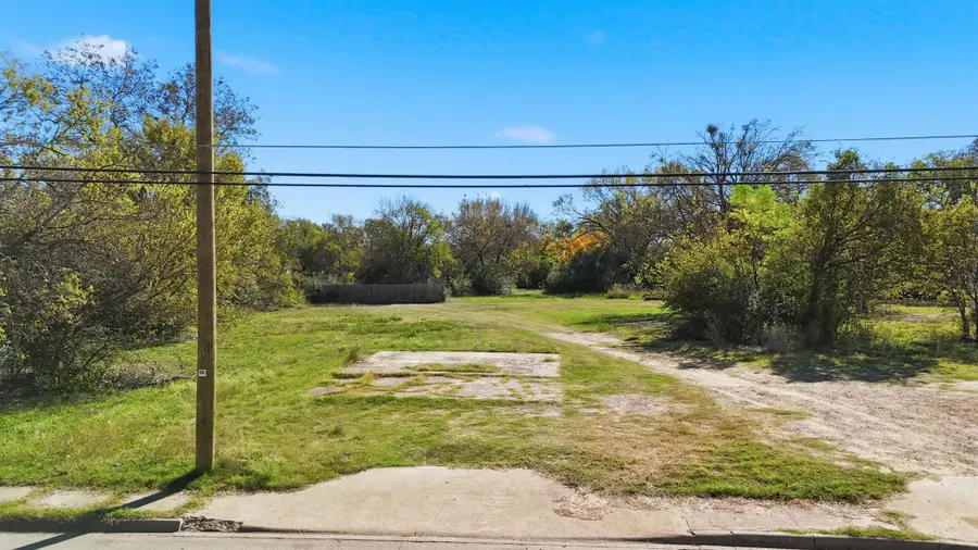 2512 E Ann Arbor Avenue, Dallas, TX 75216 - Image #2