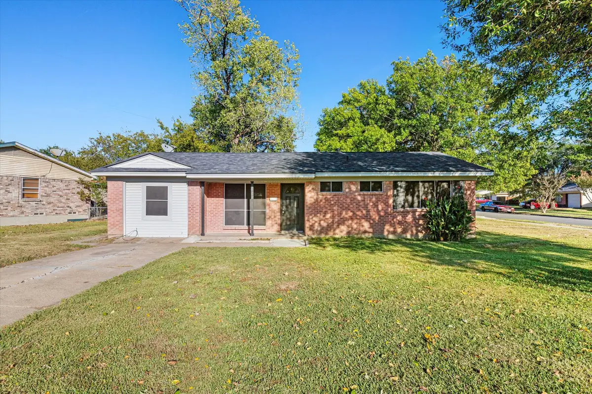 902 Irene Drive, Mesquite, TX 75149 - Image #1