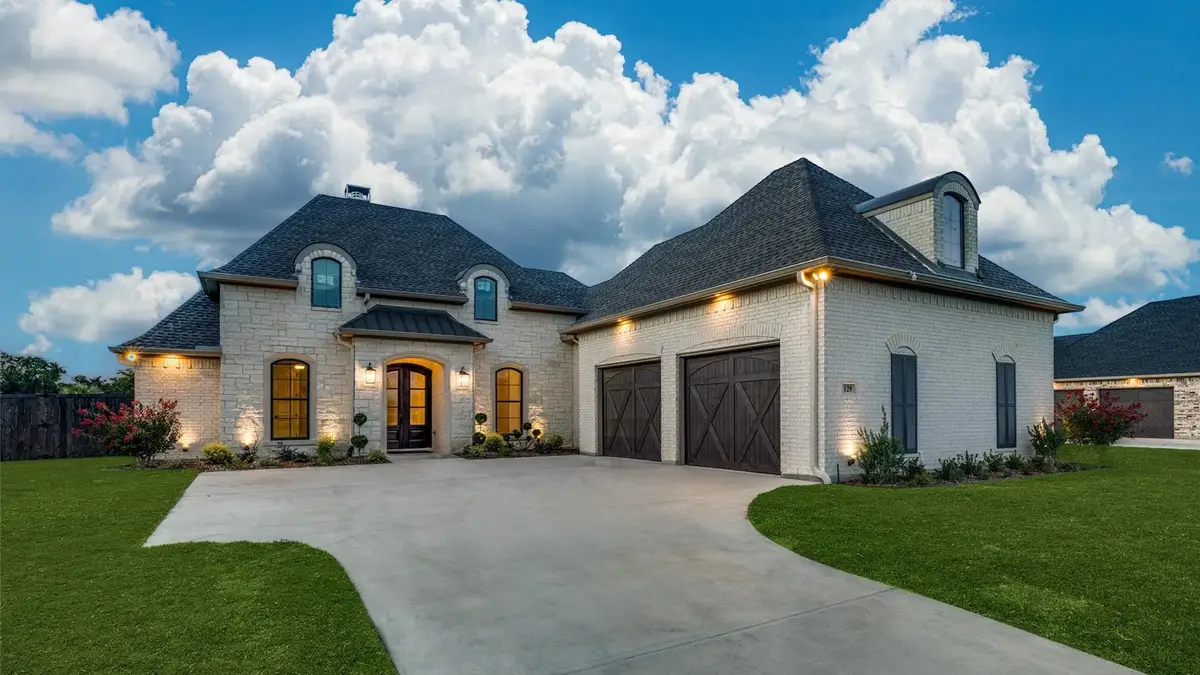 129 Old Bridge Road, Waxahachie, TX 75165 - Image #1