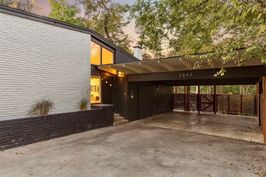 2849 Claudette Avenue, Dallas, TX 75211 - Image #2