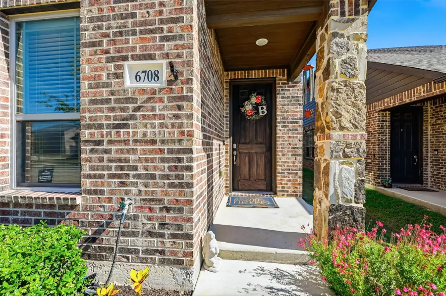 6708 Farsight Drive, Fort Worth, TX 76179 - Image #3