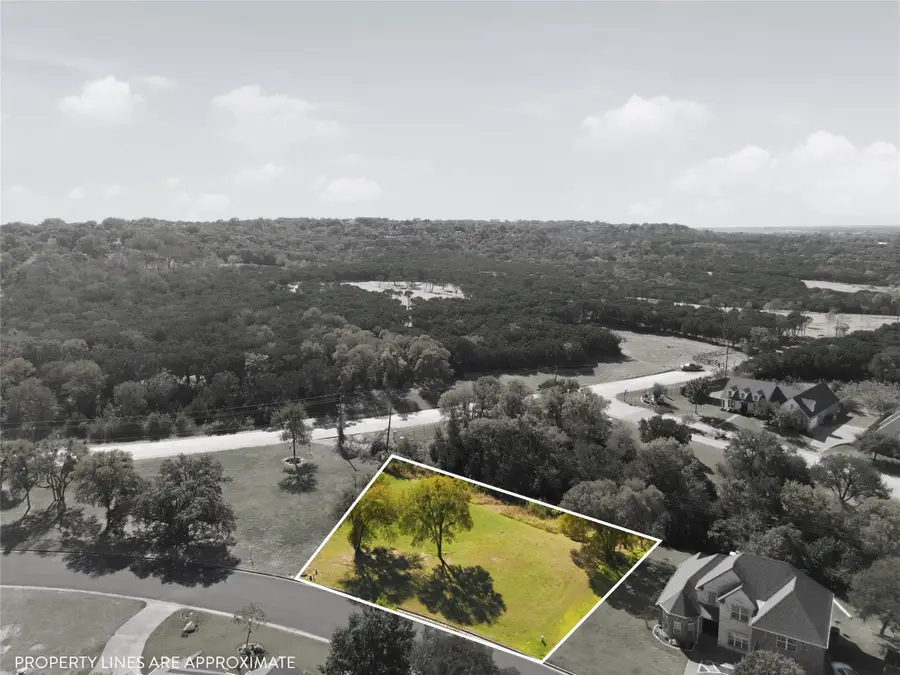 1502 Wandering Trail, Woodway, TX 76712 - Image #3