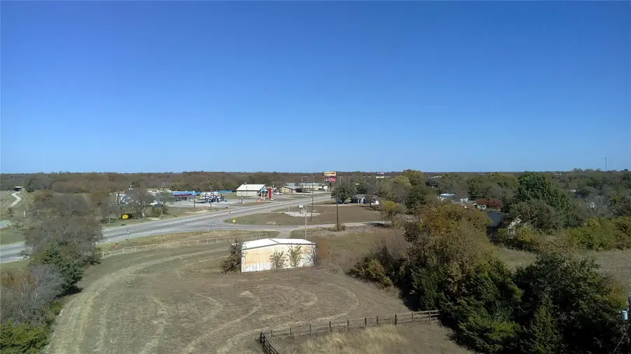 823 Saunders, Trenton, TX 75490 - Image #2