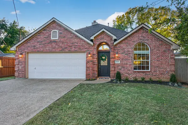 233 Adolphus Avenue, Lake Dallas, TX 75065