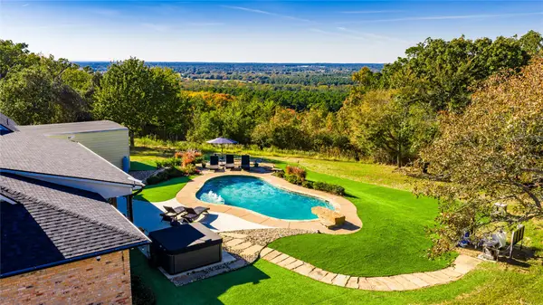 1836 Anderson County Road 415, Palestine, TX 75803