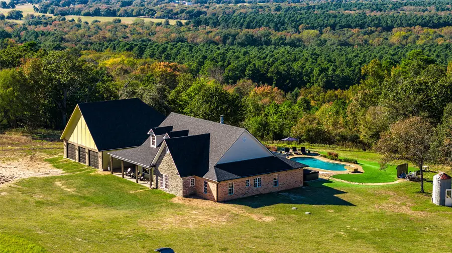 1836 Anderson County Road 415, Palestine, TX 75803 - Image #2