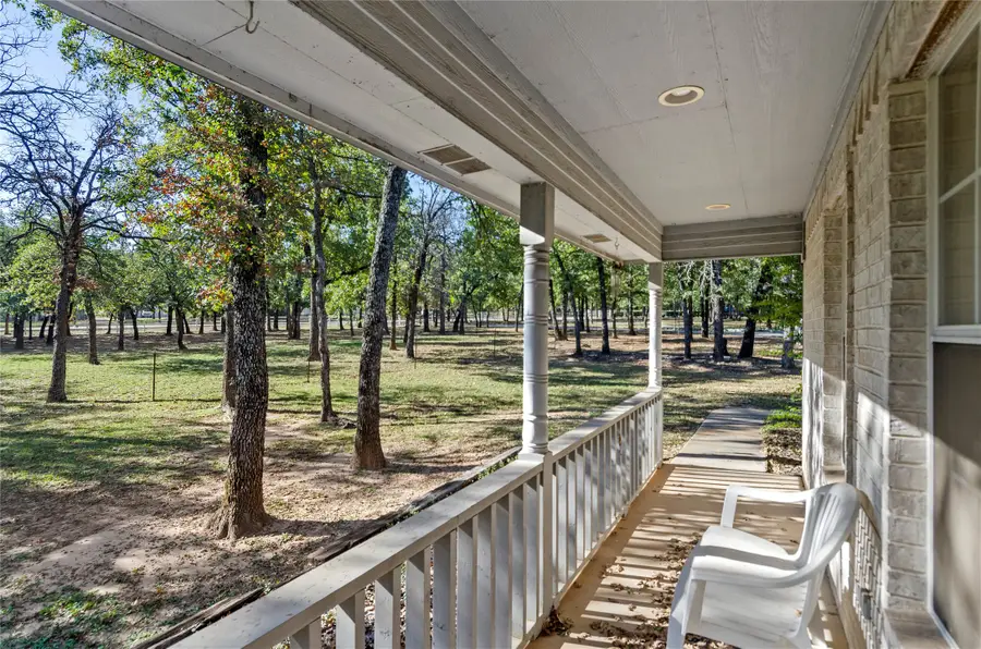 240 Paradise Canyon Circle, Paradise, TX 76073 - Image #3