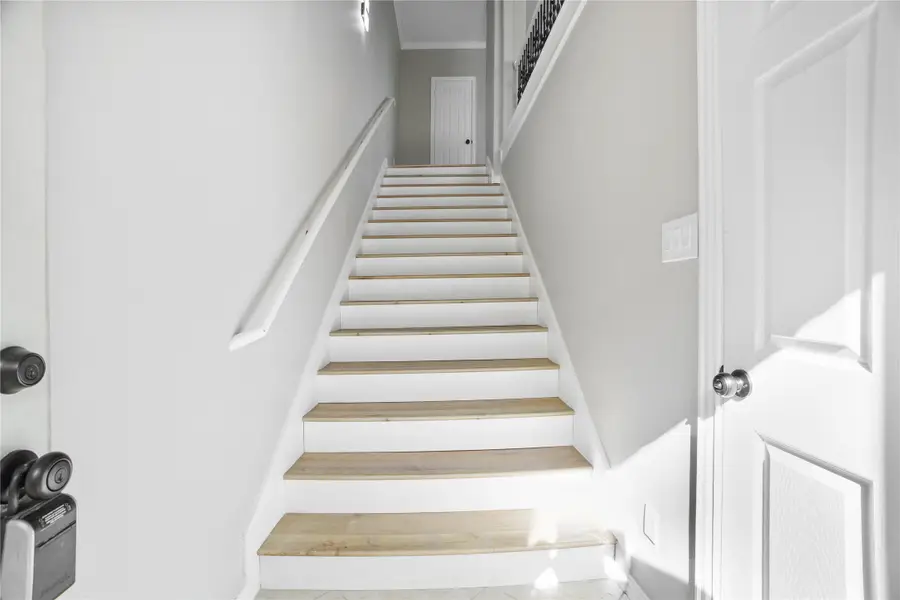 2700 Club Ridge Drive #2, Lewisville, TX 75067 - Image #3