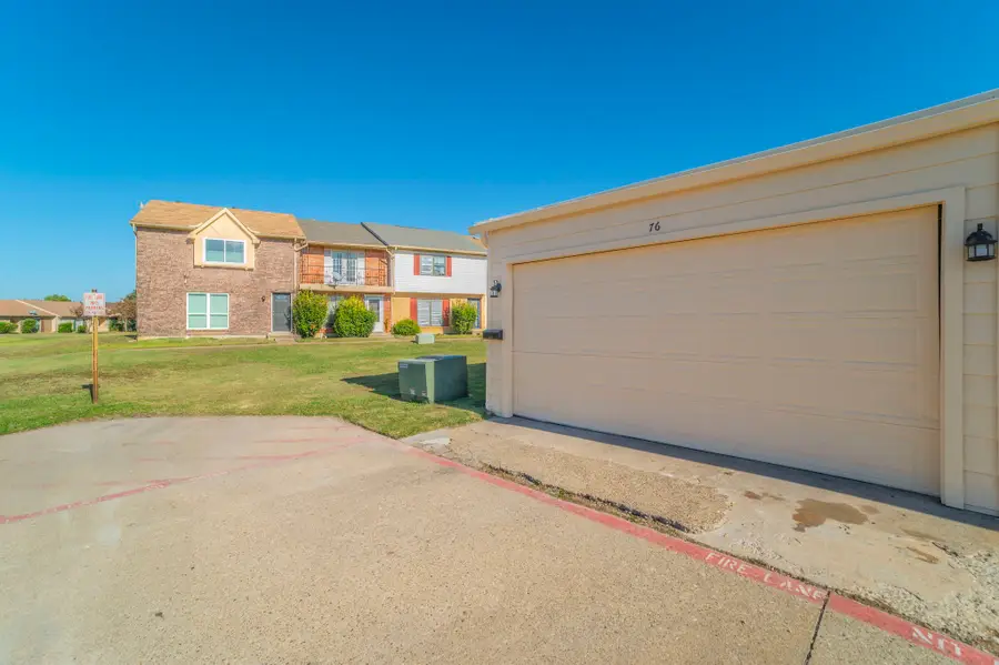 76 E Mountain Creek Drive, Grand Prairie, TX 75052 - Image #3
