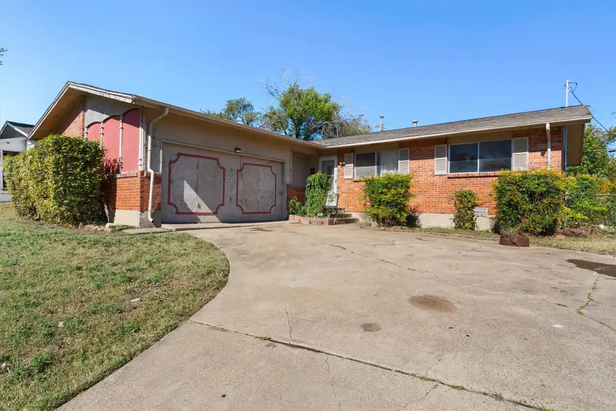 2588 Wood Valley Drive, Dallas, TX 75211 - Image #2