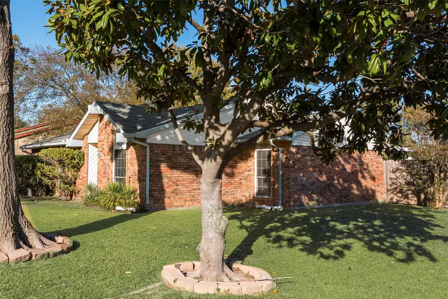 523 Faye Street, Desoto, TX 75115 - Image #2