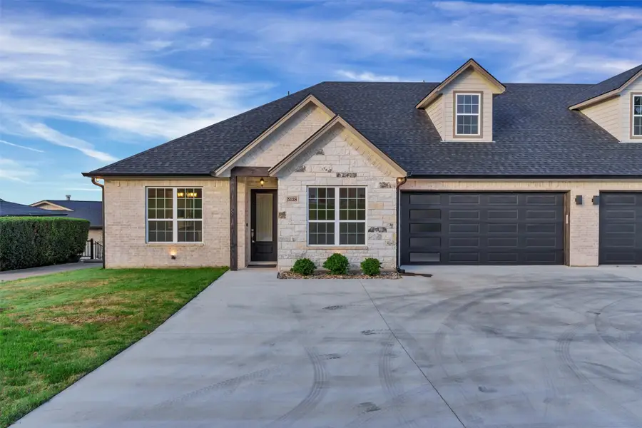 5126 Country Club Drive, Granbury, TX 76049 - Image #2