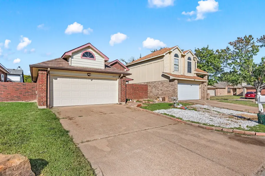 6937 Cheswick Drive, North Richland Hills, TX 76182 - Image #2