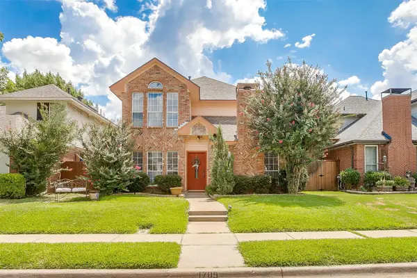 1709 Circle Creek Drive, Lewisville, TX 75067