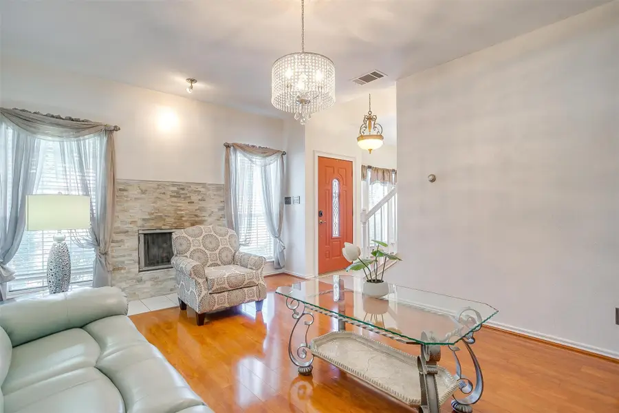 1709 Circle Creek Drive, Lewisville, TX 75067 - Image #3