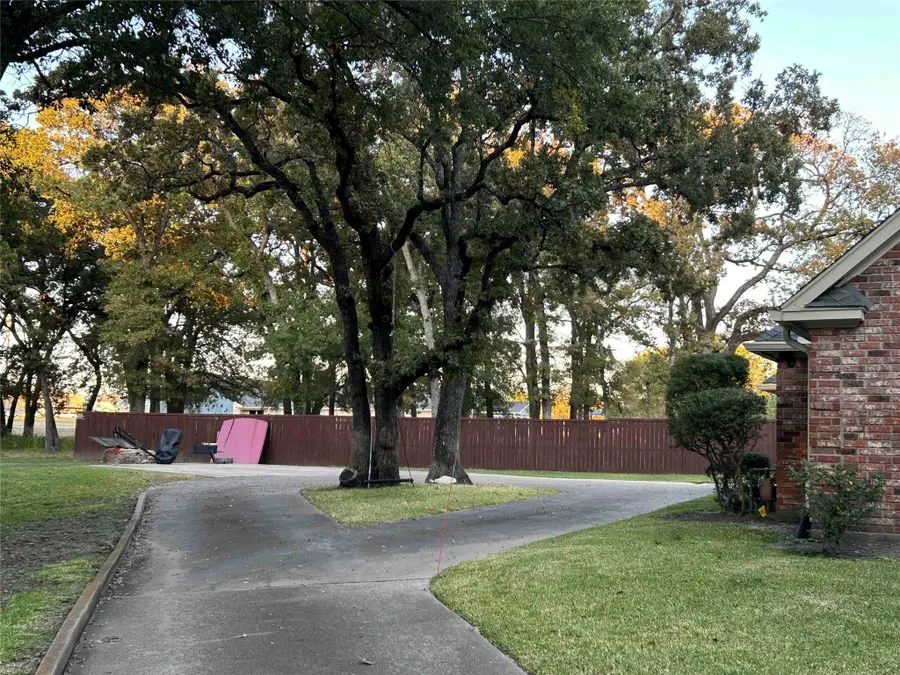 1500 Bowie Circle, Corsicana, TX 75110 - Image #3