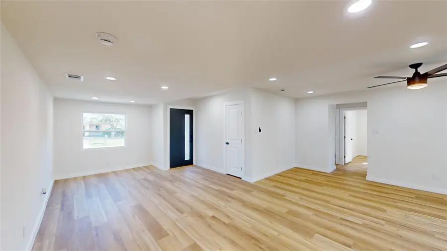 6836 Alma Street, Forest Hill, TX 76140 - Image #3