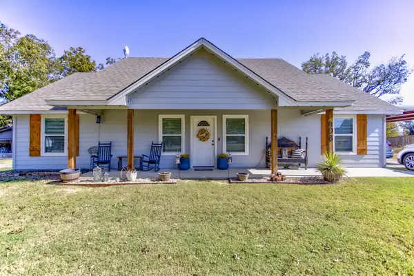 408 Pecan Tree Court, Poolville, TX 76487