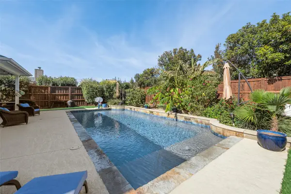 221 Wenrick Drive, Roanoke, TX 76262