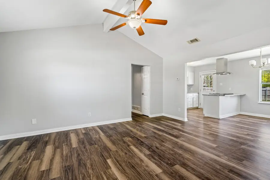 625 Little Lane, Mansfield, TX 76063 - Image #2