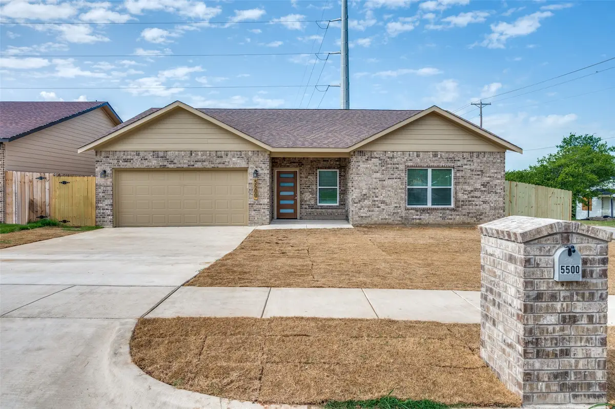 5500 Patton Drive, Fort Worth, TX 76112 - Image #1