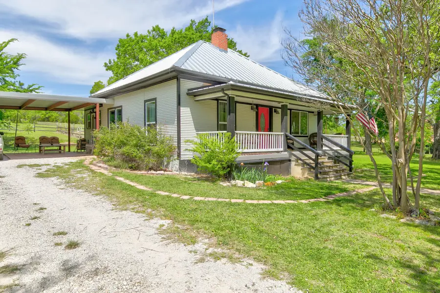 1301 Zion Hill Loop, Weatherford, TX 76088 - Image #2