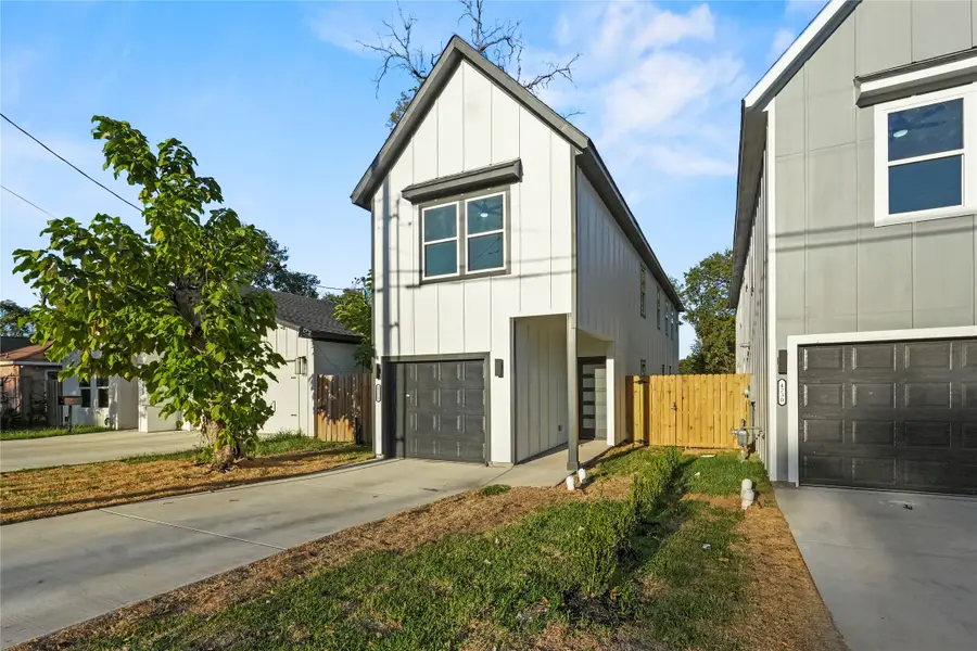 4228 Aztec, Dallas, TX 75216 - Image #3