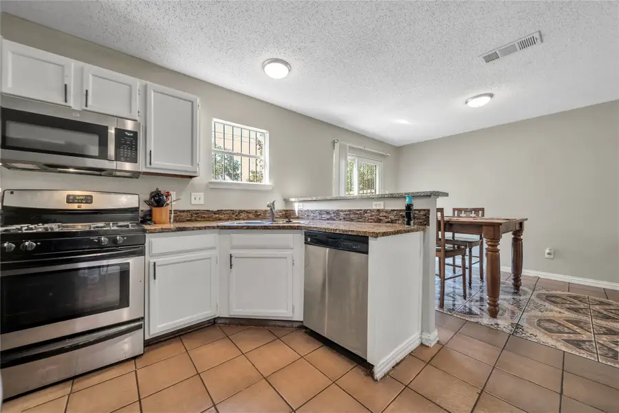 1027 Rain Forest Drive, Dallas, TX 75217 - Image #2