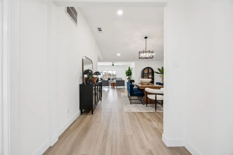 2516 Sunridge Road, Carrollton, TX 75006 - Image #3