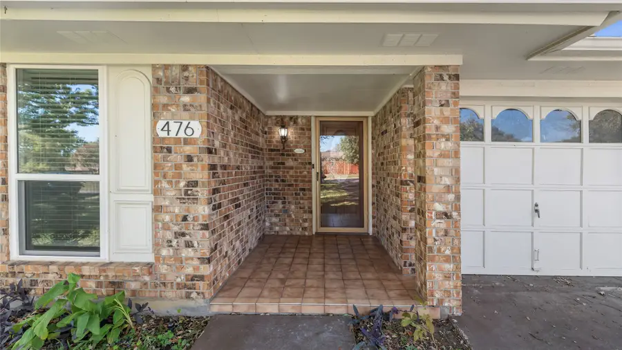 476 Meadowhill Drive, Benbrook, TX 76126 - Image #3