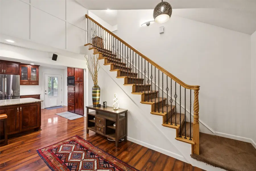 1711 Acorn Drive, Euless, TX 76039 - Image #3