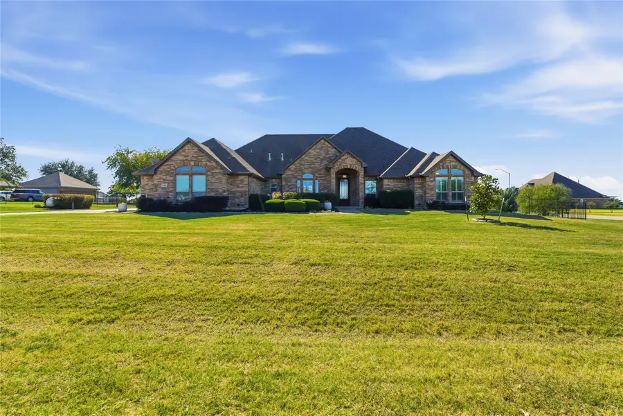 5661 Posada Drive, Crowley, TX 76036 - Image #2