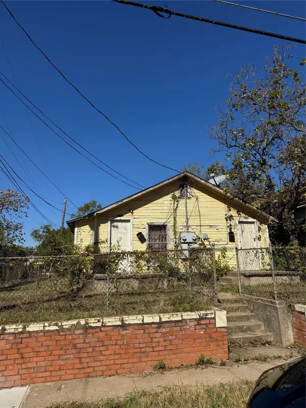 4701 Collins Avenue, Dallas, TX 75210