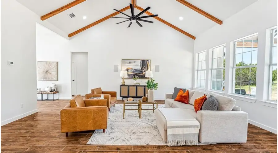 2902 Davis Road, Granbury, TX 76049 - Image #2