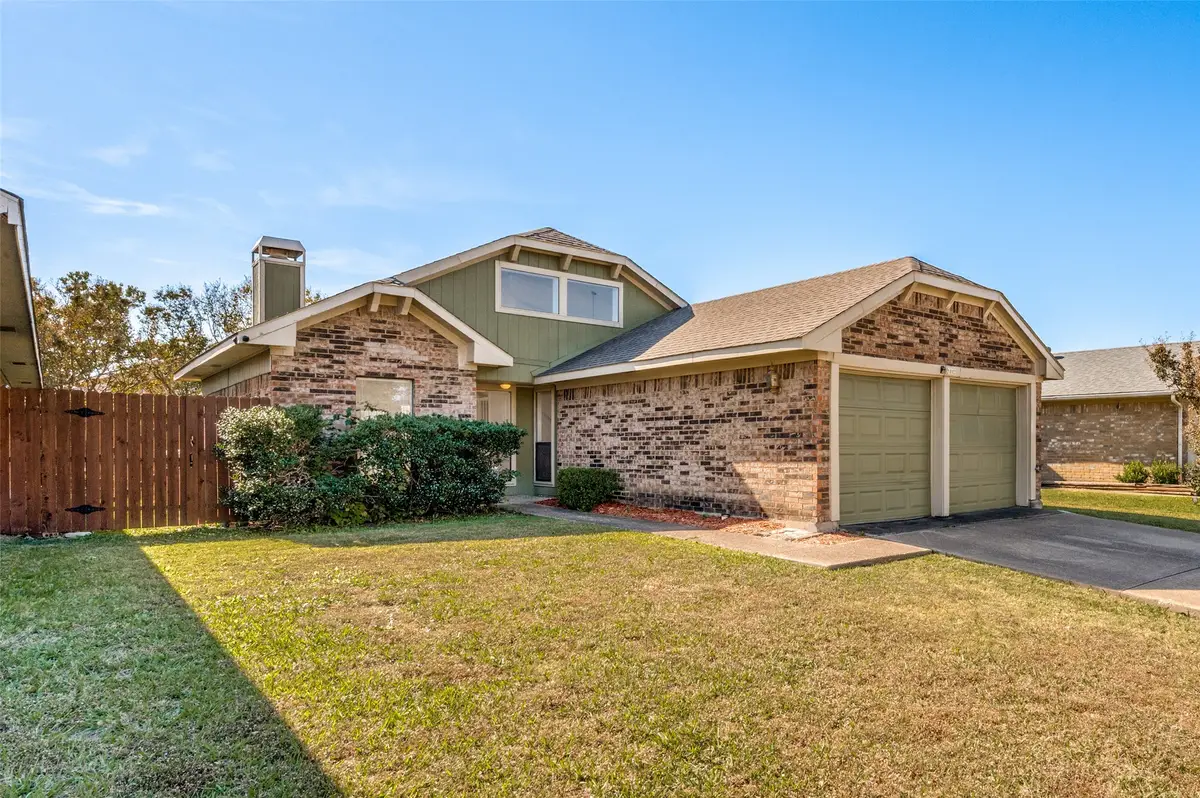 2002 Verlaine Drive, Carrollton, TX 75007 - Image #1