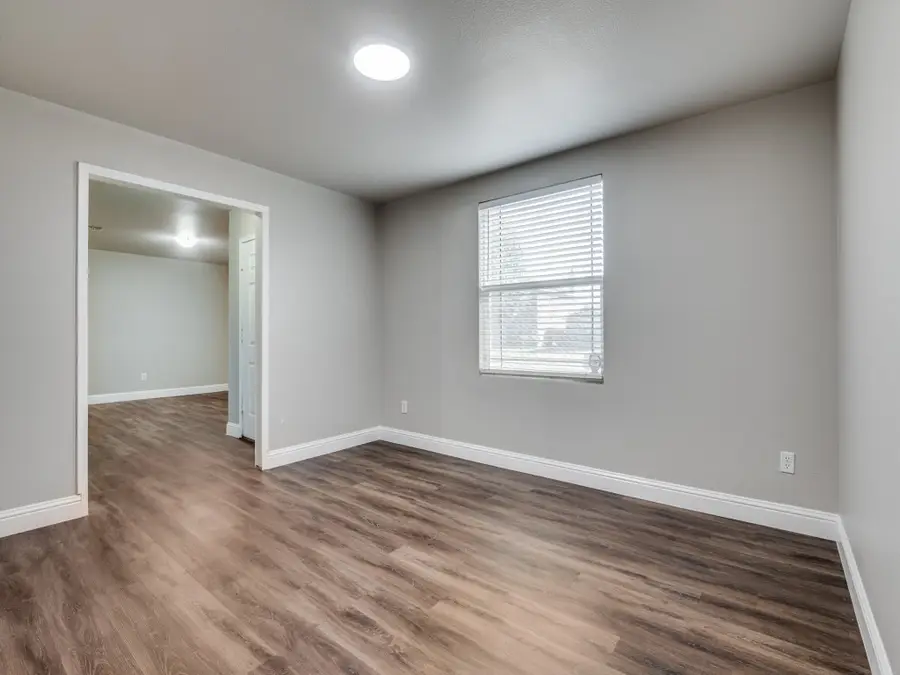 1035 Mayflowers Lane, Lancaster, TX 75134 - Image #3