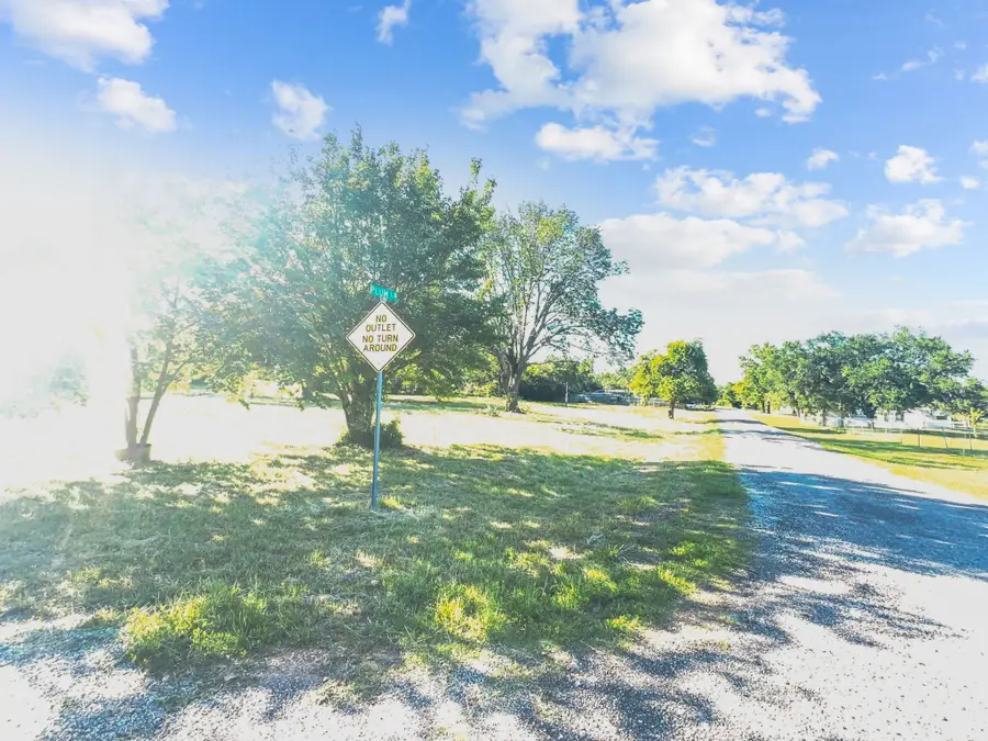 75 Weis Lane, Gordonville, TX 76245 - Image #2