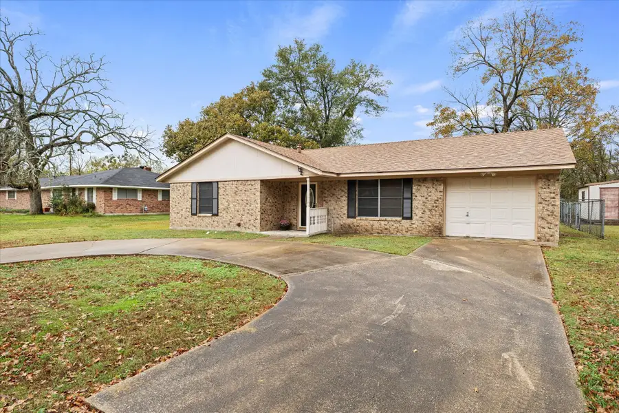 102 Norma Circle, Greenville, TX 75402 - Image #2