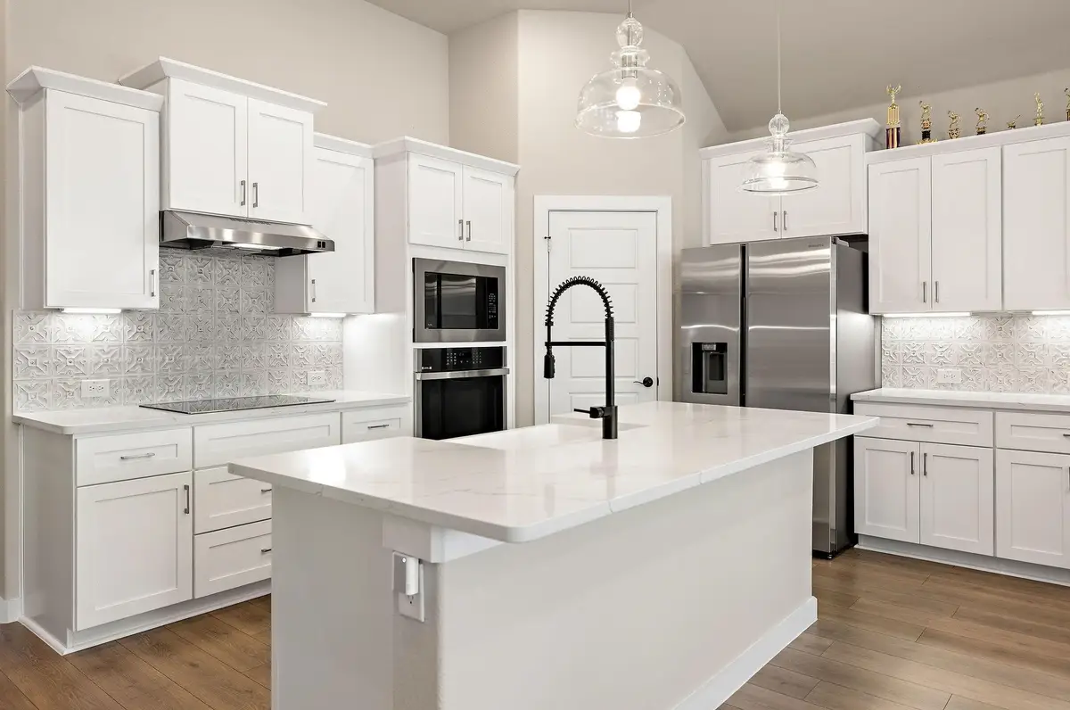 1261 Rio Bravo Road, Justin, TX 76247 - Image #1