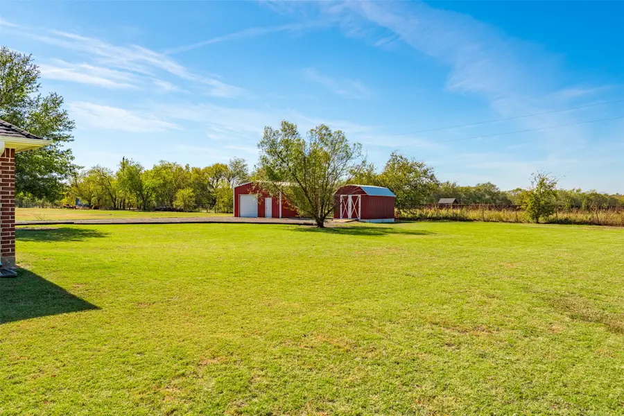 11306 Jennifer Circle, Sanger, TX 76266 - Image #2