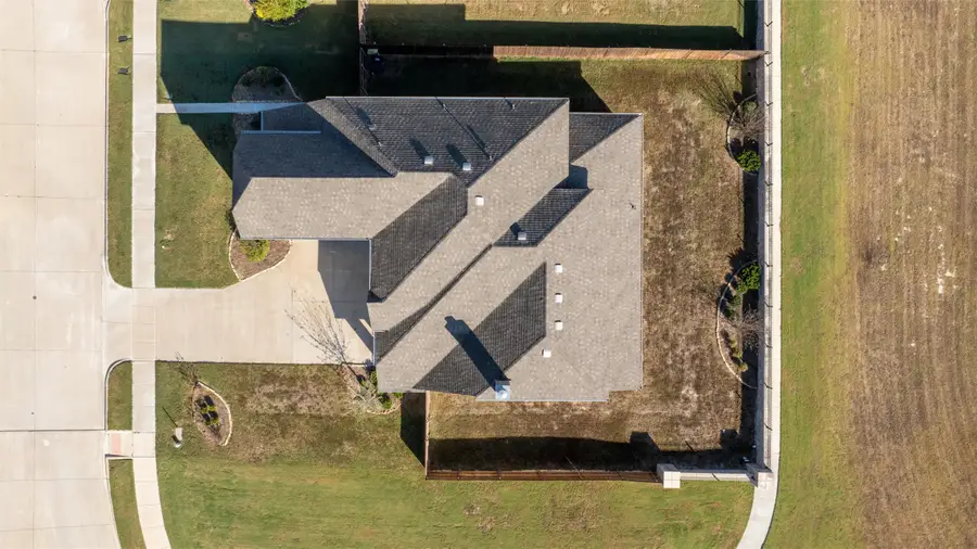 194 Morning Light Lane, Waxahachie, TX 75165 - Image #2