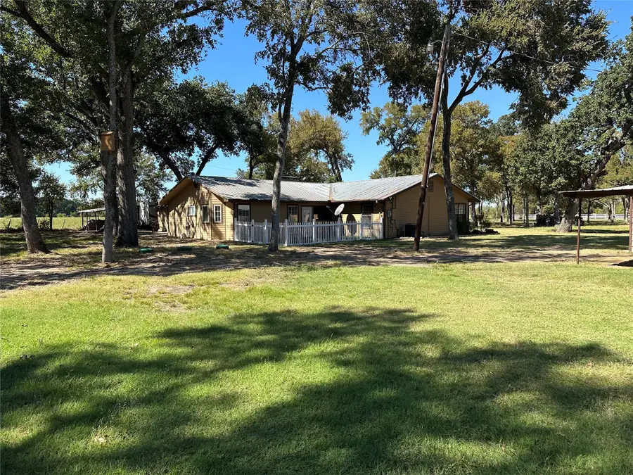 2387 Forehand Road, Trinidad, TX 75163 - Image #2