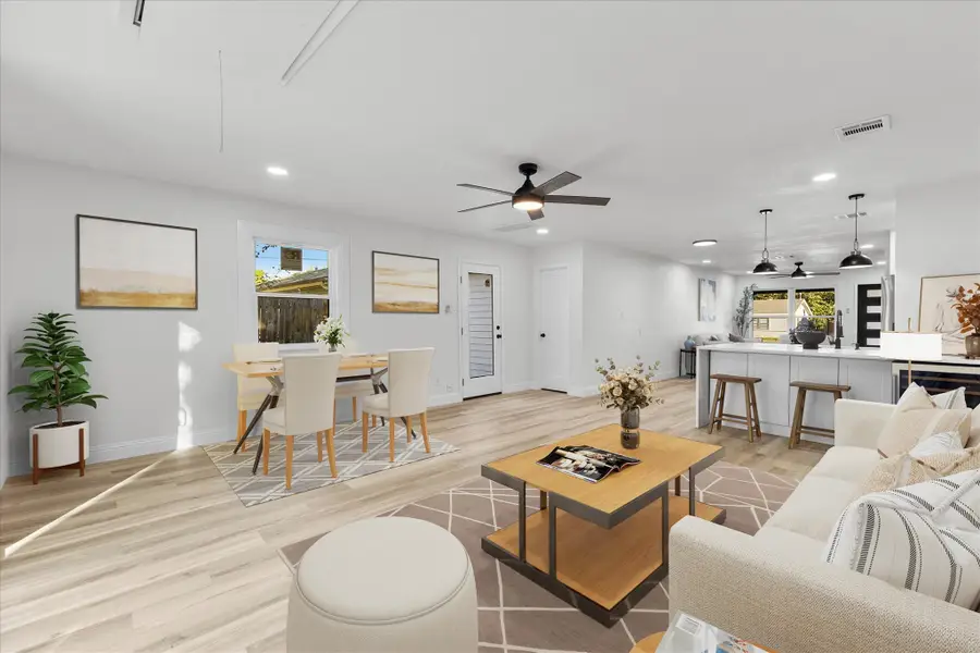 407 Freestone Drive, Euless, TX 76039 - Image #2