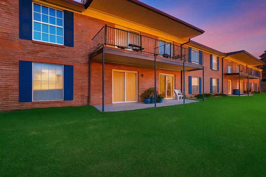 4036 Ridglea Country Club Drive #1006, Fort Worth, TX 76126 - Image #2